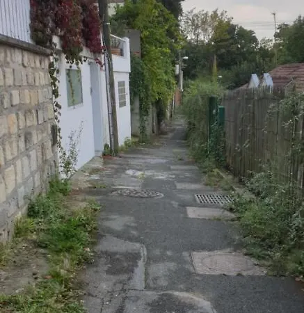 Meudon: Adorable Equipe, Neuf Et Calme Meudon